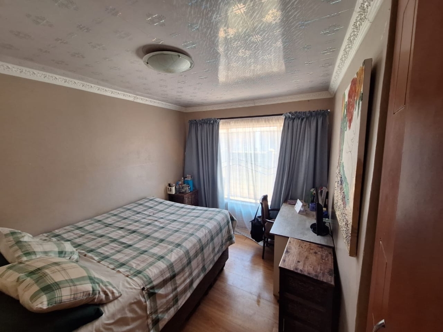 3 Bedroom Property for Sale in Heidedal Free State